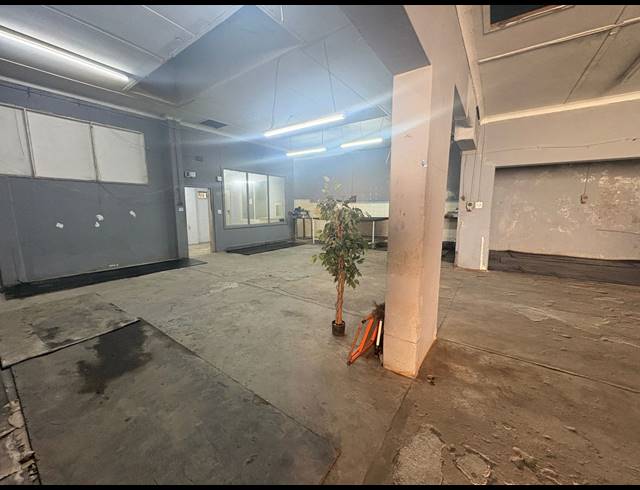 957M² WORKSHOP FOR SALE IN SPRINGS CENTRAL